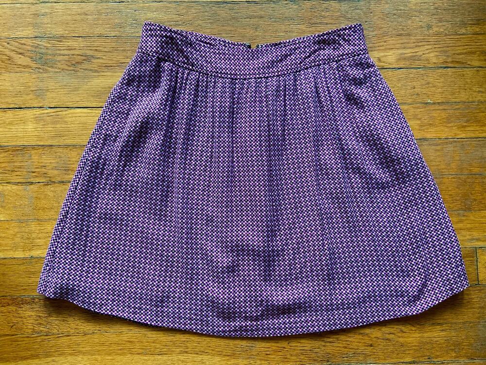 GAP Lightweight Purple Dotted Pleated Mini Skirt sz 2